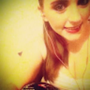 Meet your Posher, Arielle